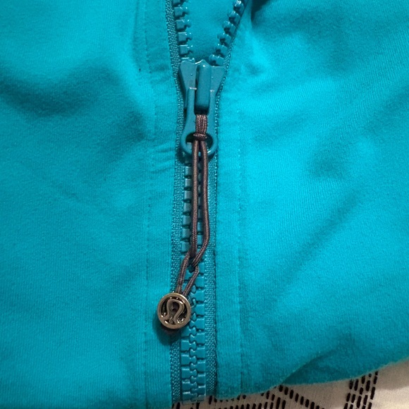 lululemon Define Jacket - Picture 5 of 5